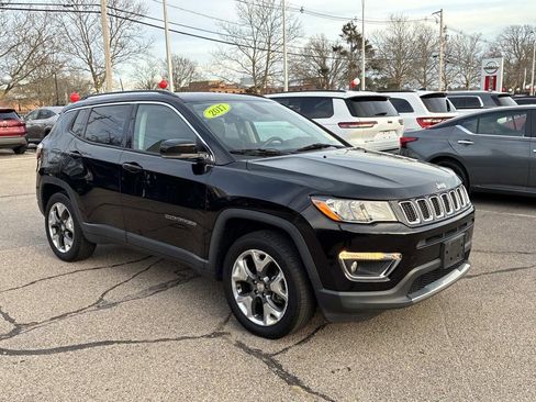 Used 2017 Jeep Compass Limited w/ Navigation Group image 3