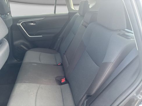 Used 2025 Toyota RAV4 XLE AWD/4WD image 13