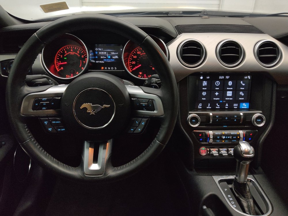 Used 2018 Ford Mustang Premium RWD image 22