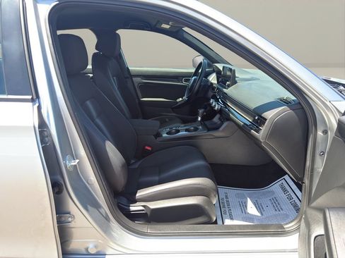 Used 2025 Honda Civic Sport image 19