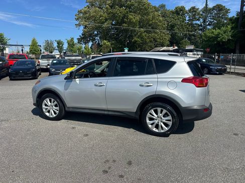 Used 2013 Toyota RAV4 Limited FWD image 5