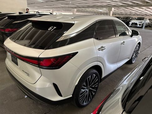 Used 2025 Lexus RX 350 w/ Convenience Package AWD/4WD image 3