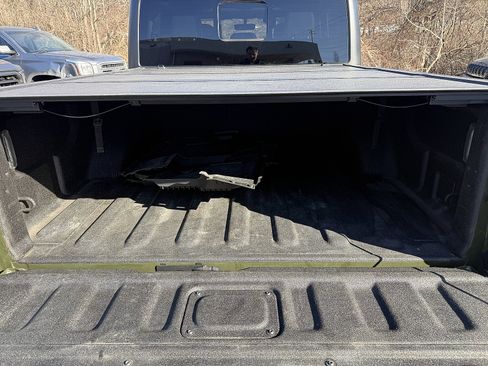 Used 2021 Jeep Gladiator Overland w/ Popular Equipment Package image 8