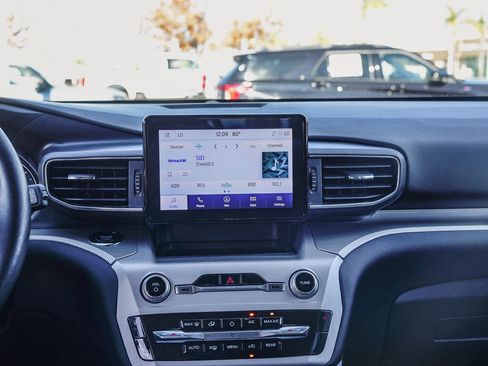 Certified 2023 Ford Explorer XLT w/ Equipment Group 202A image 13