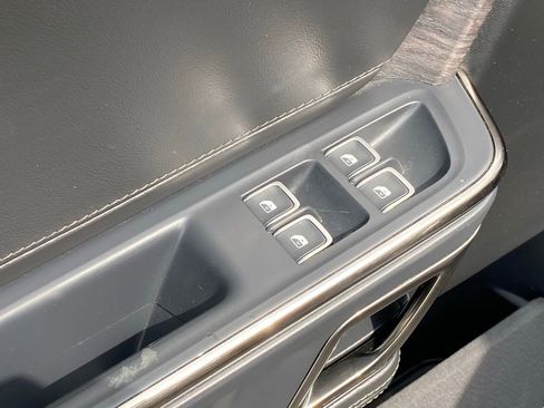 Used 2022 Rivian R1T Adventure image 23