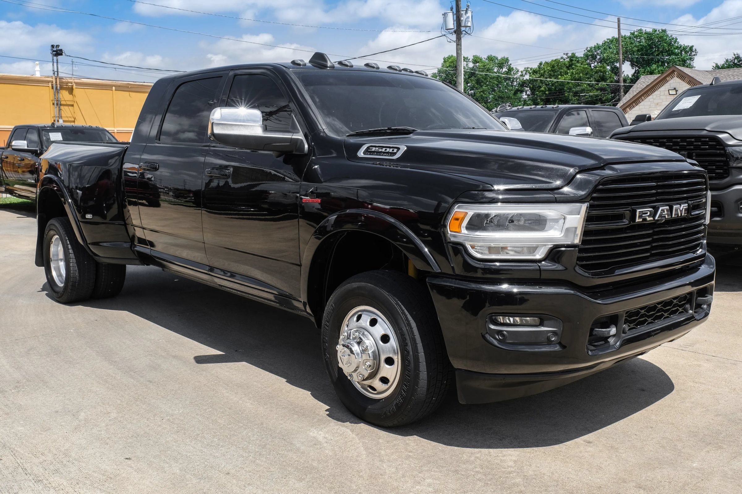 Used 2019 RAM 3500 Laramie AWD/4WD image 4