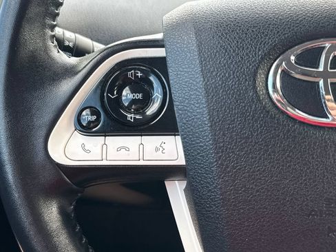 Used 2019 Toyota Prius Prime Advanced FWD image 16