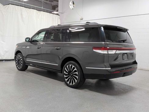 Used 2023 Lincoln Navigator L Black Label AWD/4WD image 3