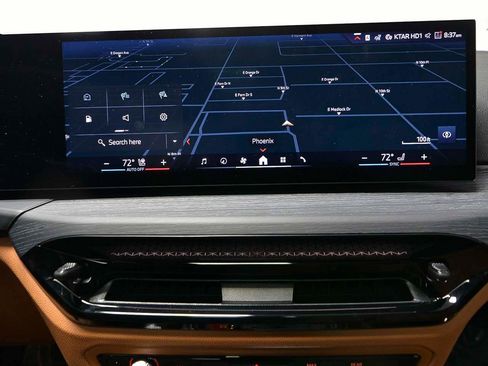 Used 2025 BMW 330i Sedan w/ Convenience Package image 15