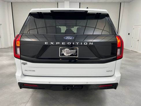 Used 2025 Ford Expedition Max Active image 6