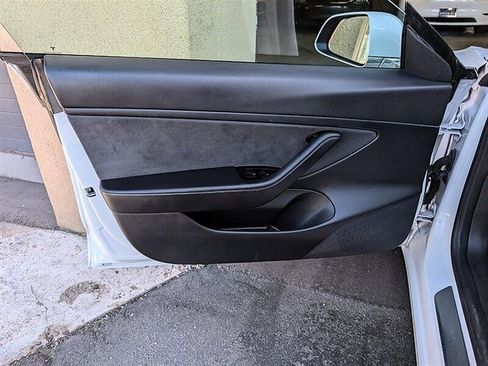 Used 2020 Tesla Model 3 Long Range AWD/4WD image 18