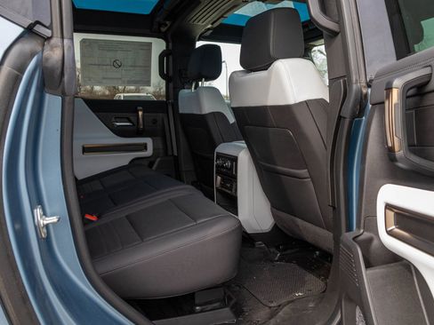 Used 2024 GMC Hummer EV 3X w/ Omega Edition AWD/4WD image 39