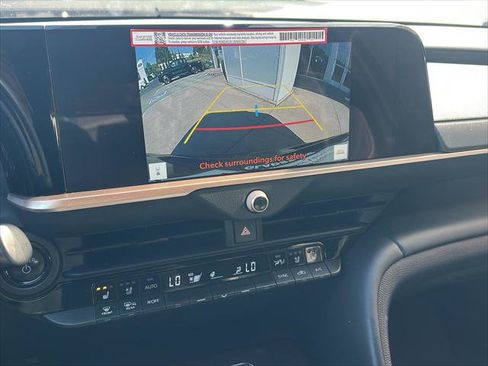 Certified 2025 Toyota Crown Signia AWD/4WD image 25