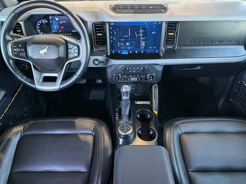 Certified 2023 Ford Bronco Badlands AWD/4WD image 3