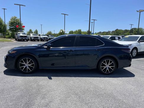 Used 2021 Toyota Camry SE FWD image 8
