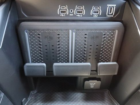 New 2025 RAM 2500 Rebel w/ Rebel Level 2 Equipment Group image 30