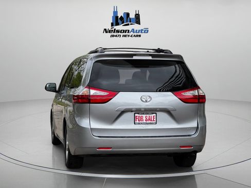 Used 2015 Toyota Sienna LE FWD image 7