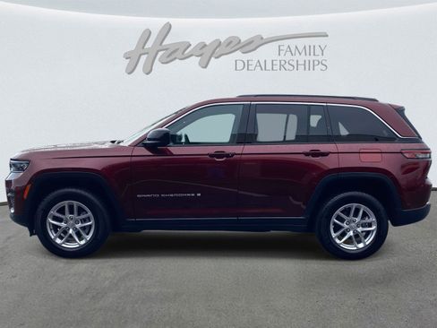 Certified 2024 Jeep Grand Cherokee Laredo X image 37