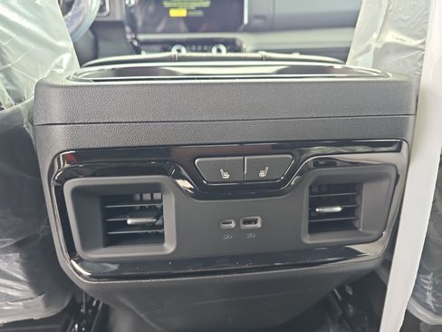 New 2026 GMC Sierra 1500 AT4X AWD/4WD image 16