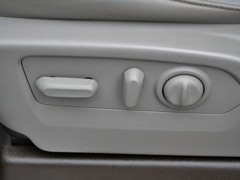 Used 2021 GMC Sierra 1500 SLT w/ SLT Premium Plus Package image 18