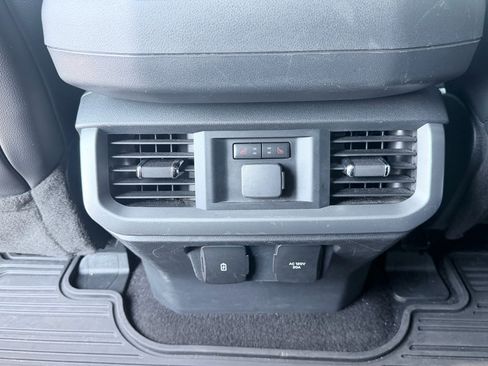 Used 2021 Ford F150 Lariat w/ Equipment Group 502A High AWD/4WD image 30