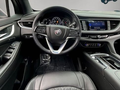 Used 2023 Buick Enclave Avenir w/ Avenir Technology Package AWD/4WD image 8
