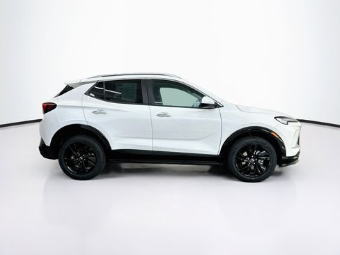 Used 2024 Buick Encore GX Sport Touring AWD/4WD image 10