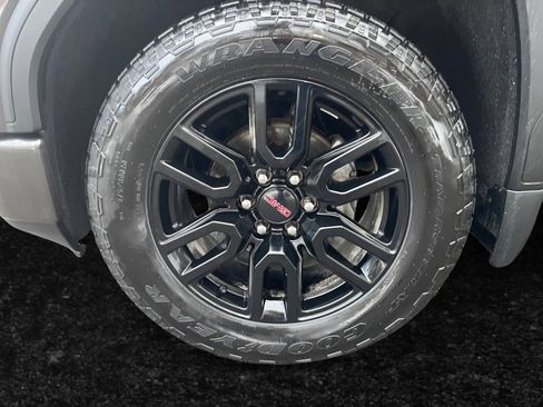 Used 2021 GMC Sierra 1500 Elevation image 15