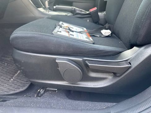 Used 2016 Subaru Impreza 2.0i Premium AWD/4WD image 11