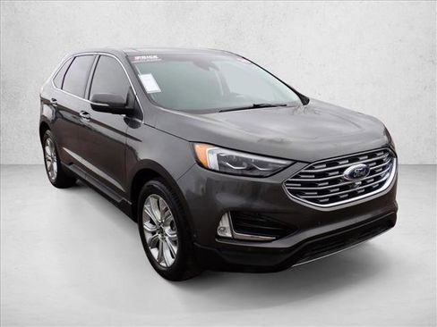Used 2020 Ford Edge Titanium w/ Equipment Group 301A AWD/4WD image 4