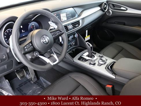 New 2025 Alfa Romeo Stelvio Sprint AWD/4WD image 6