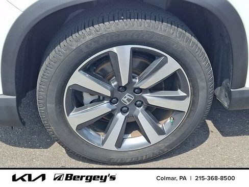 Used 2023 Honda Pilot Touring image 10