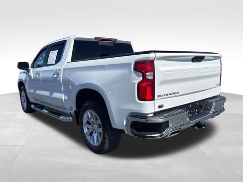 Used 2021 Chevrolet Silverado 1500 LTZ w/ LTZ Premium Package AWD/4WD image 3
