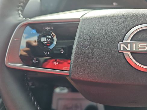 Used 2025 Nissan Murano SL AWD/4WD image 19