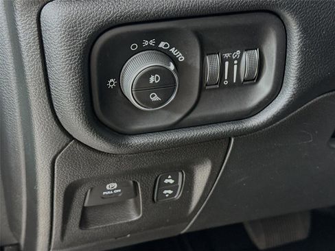 Used 2022 RAM 1500 Laramie w/ Sport Appearance Package image 14