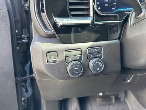 Used 2022 Chevrolet Silverado 1500 LT image 16