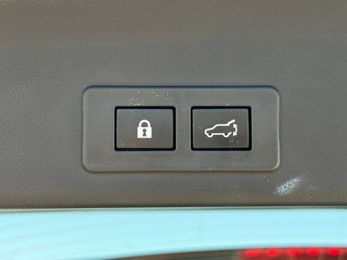 Used 2023 Subaru Ascent Onyx Edition image 13