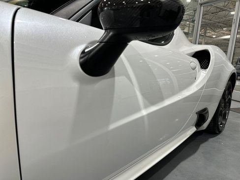 Used 2017 Alfa Romeo 4C Coupe w/ Coupe Track Package 1 RWD image 19