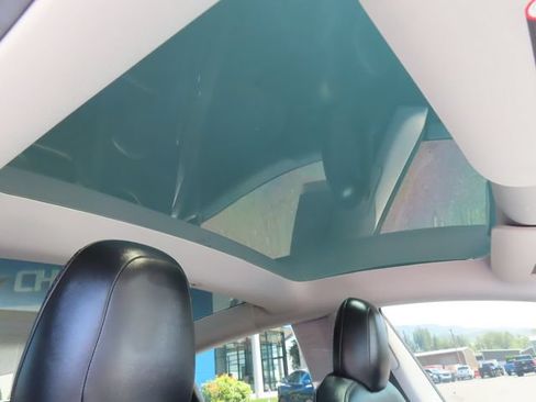 Used 2021 Tesla Model 3 Long Range AWD/4WD image 34