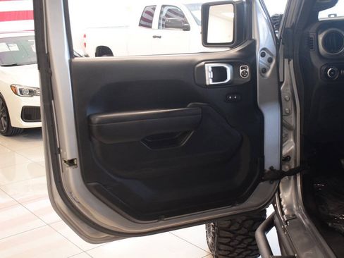 Used 2018 Jeep Wrangler Unlimited Sport S AWD/4WD image 49