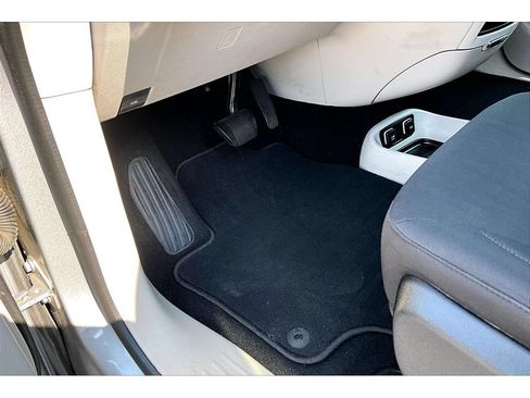 Certified 2019 Chrysler Pacifica Touring Plus FWD image 30