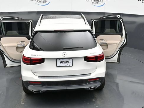 Used 2022 Mercedes-Benz GLB 250 4MATIC image 35
