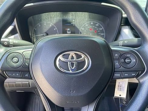 Used 2024 Toyota Corolla LE FWD image 21