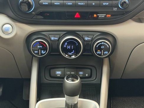 New 2026 Hyundai Venue SEL FWD image 15