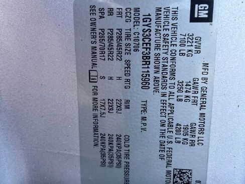 Used 2011 Cadillac Escalade Premium image 36