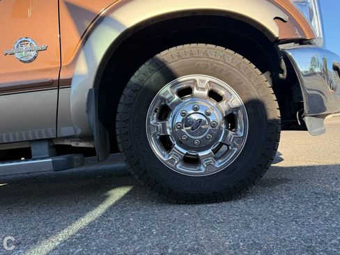 Used 2012 Ford F250 Lariat w/ Chrome Pkg image 6