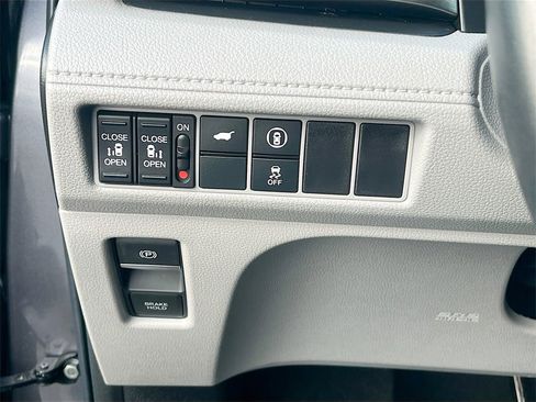 Used 2024 Honda Odyssey EX-L image 10