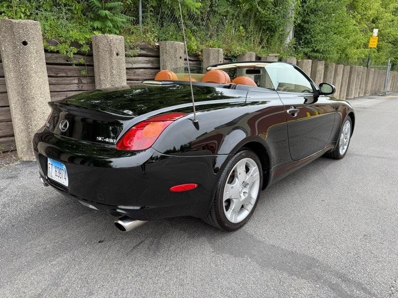 Used 2004 Lexus SC 430 Convertible RWD image 9