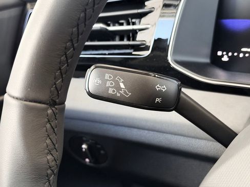 New 2026 Volkswagen Jetta SE FWD image 13