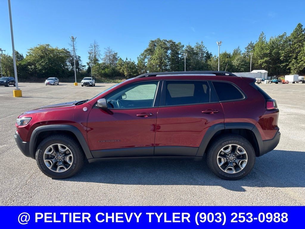 Used 2019 Jeep Cherokee Trailhawk w/ Cold Weather Group AWD/4WD image 4